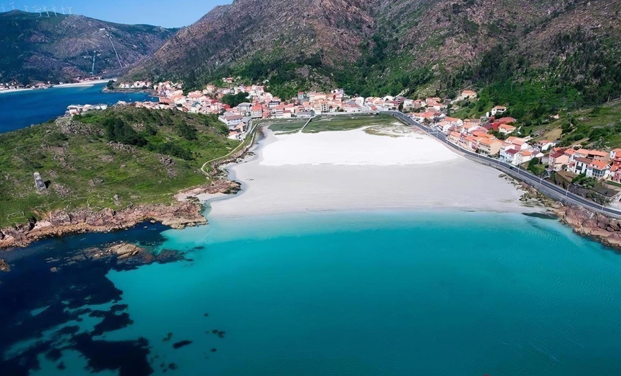 Apartamento Acogedor ático a pie de mar y montaña. O Pindo Exterior foto